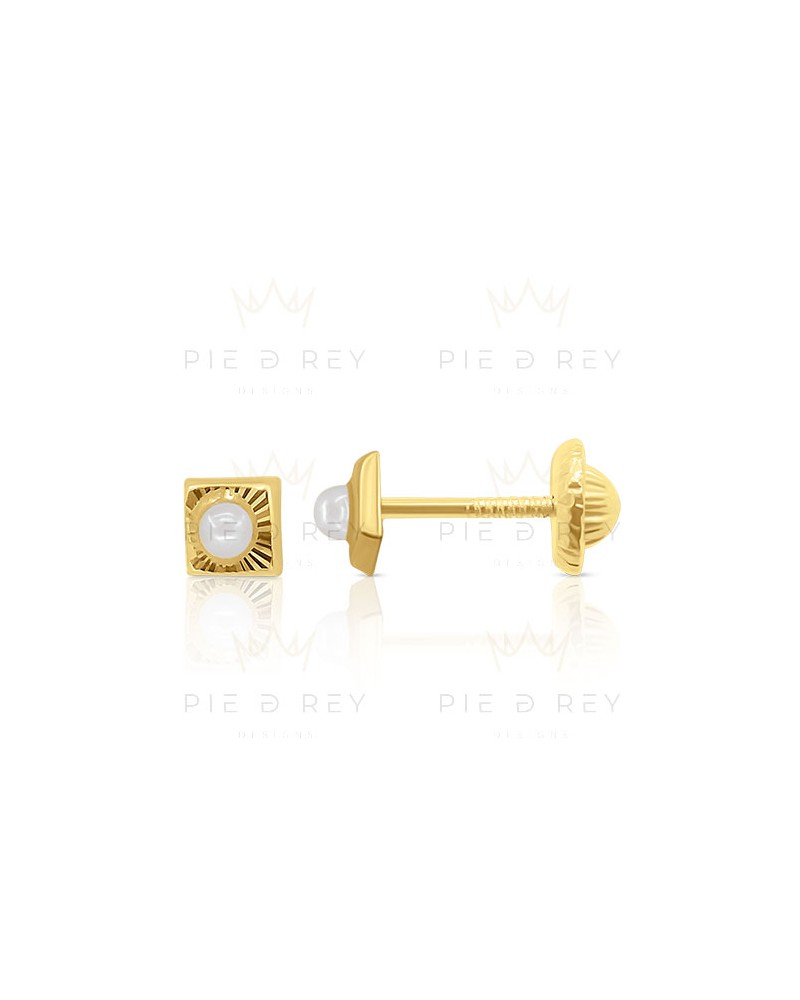 Earrings Square Pearl in Gold