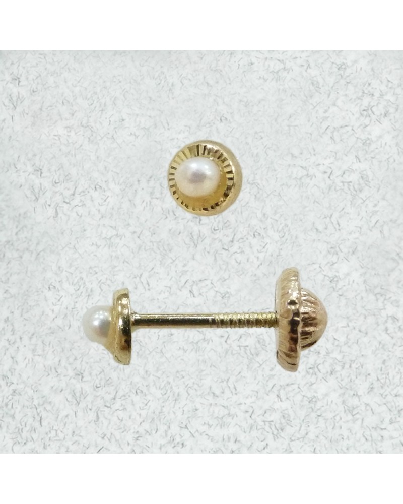 Earrings Round Pearl in Gold