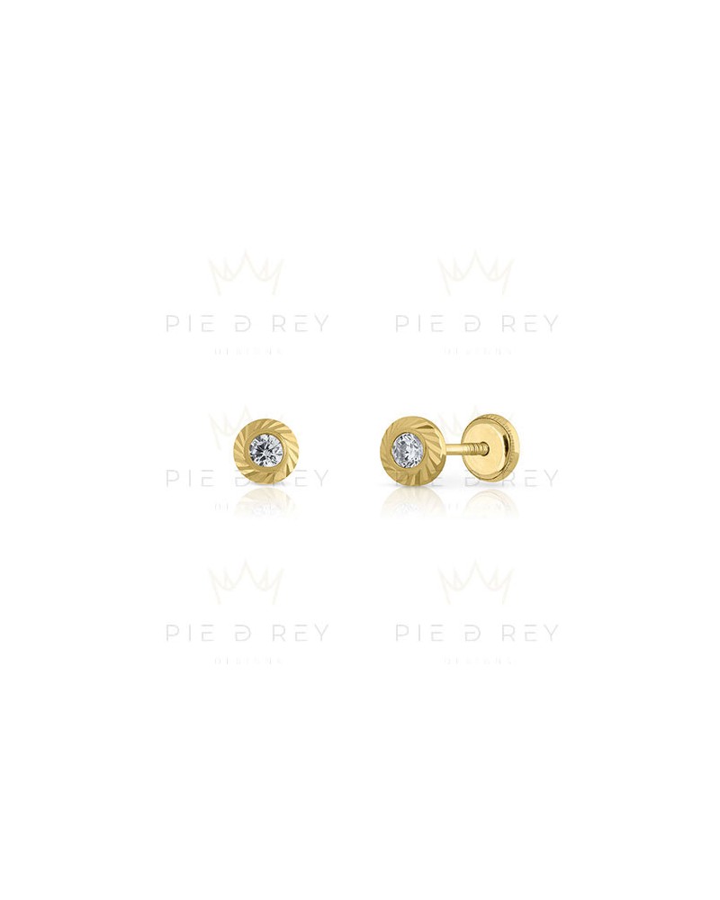 Earrings in Gold